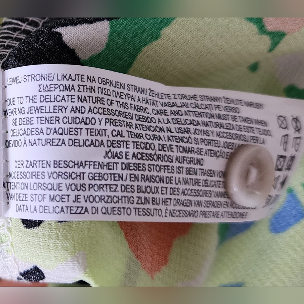 Primark Colorful Patterned Button Down Shirt. Siz… - image 9